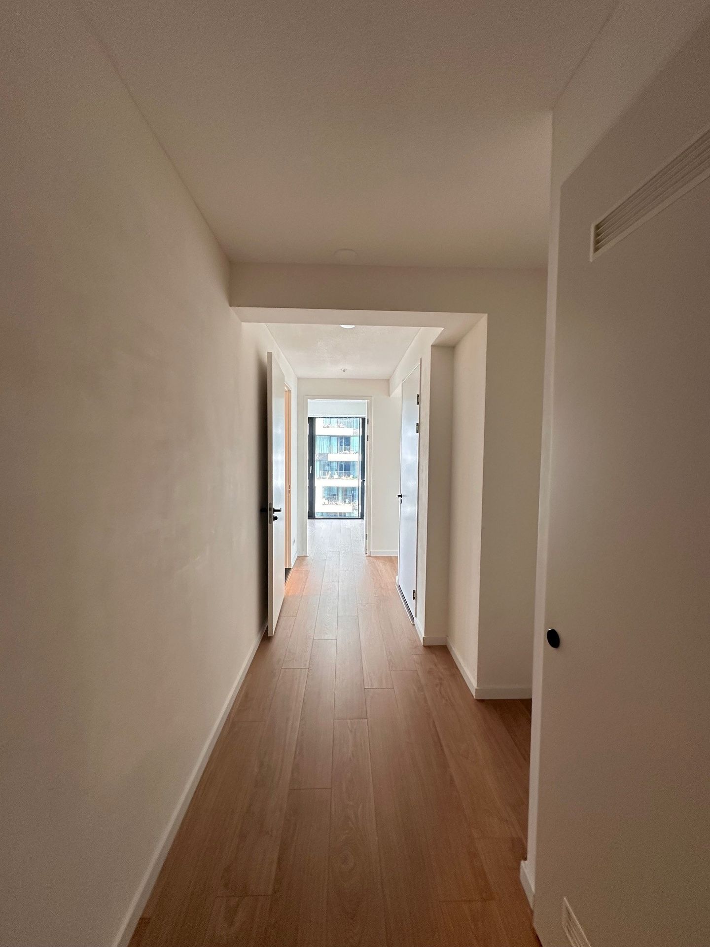 Foto 4 van Hoola van Nootenstraat 11