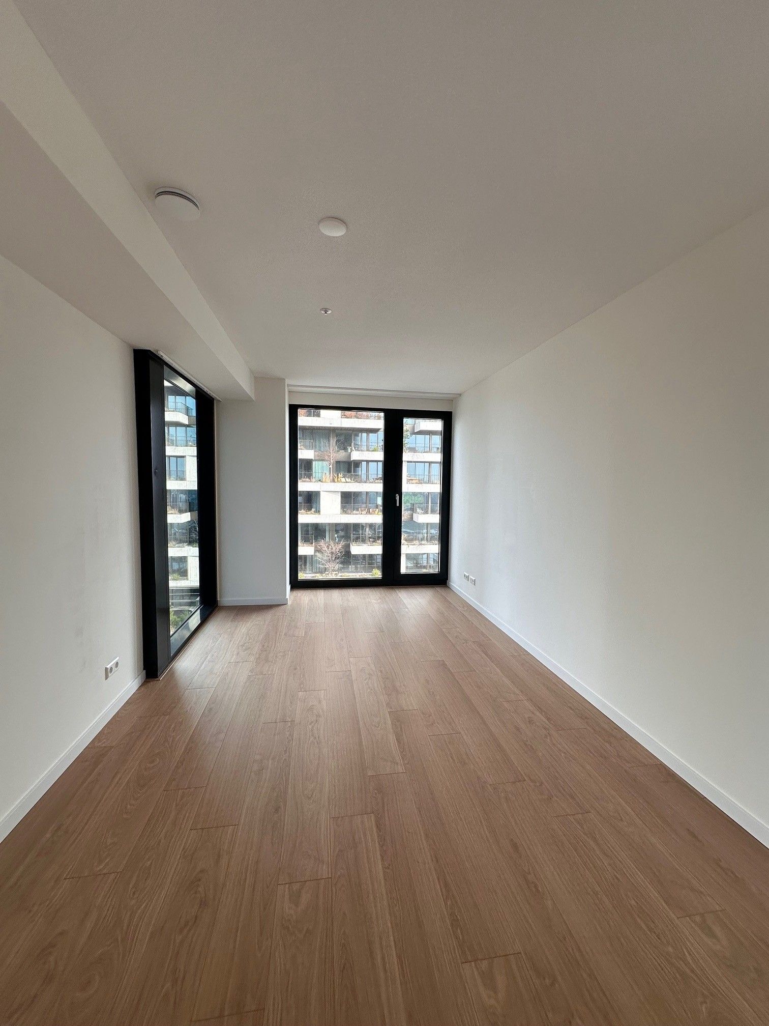 Foto 9 van Hoola van Nootenstraat 11