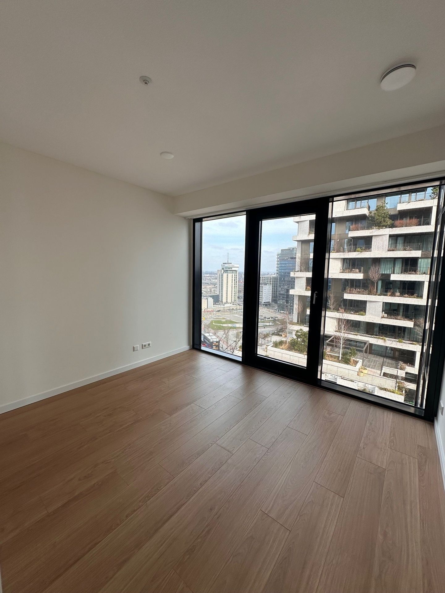 Foto 10 van Hoola van Nootenstraat 11