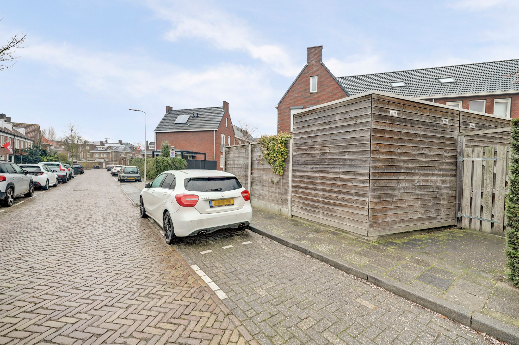 Foto 30 van Burgemeester Schoonheijtstraat 13