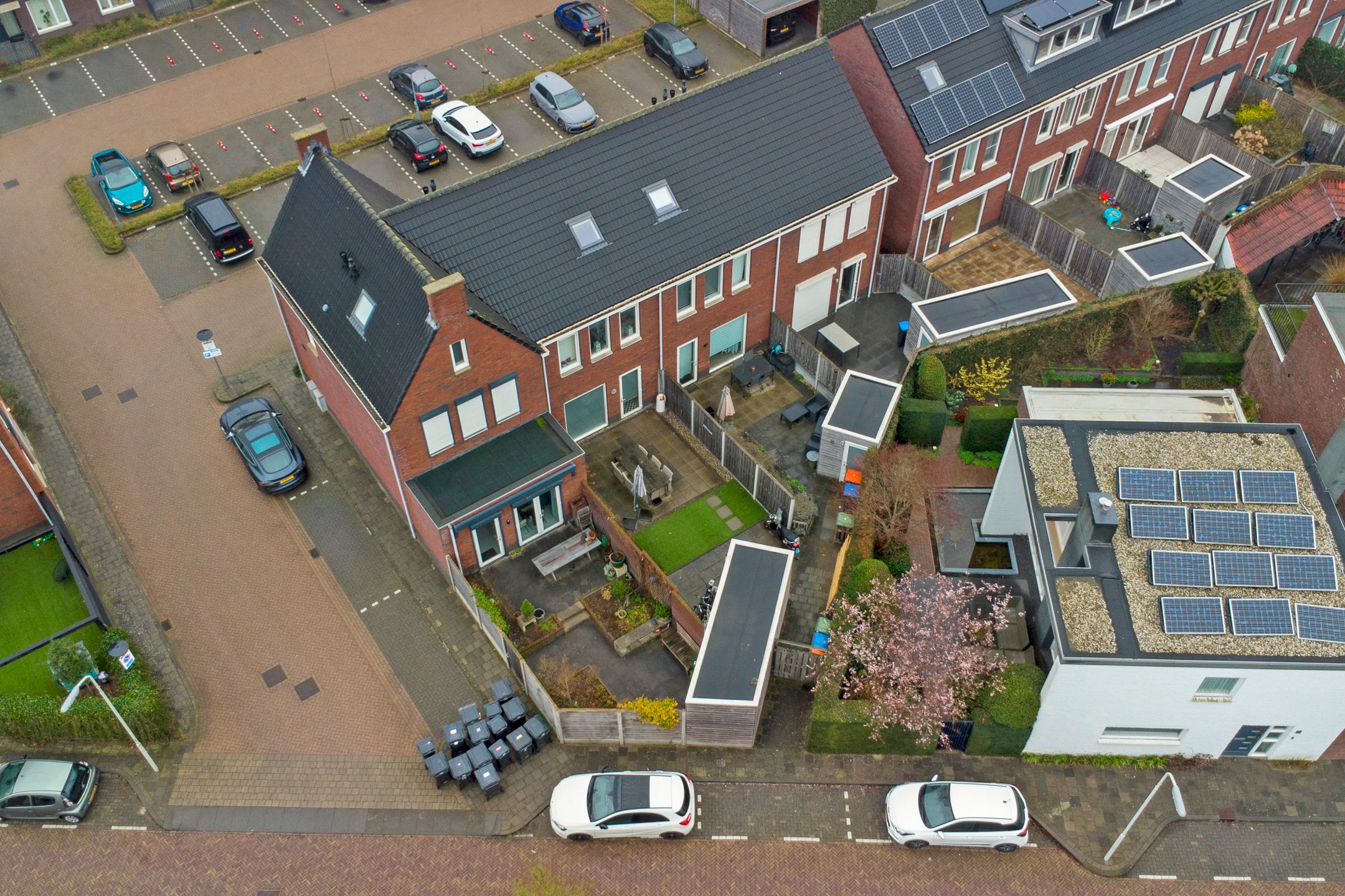 Foto 45 van Burgemeester Schoonheijtstraat 13