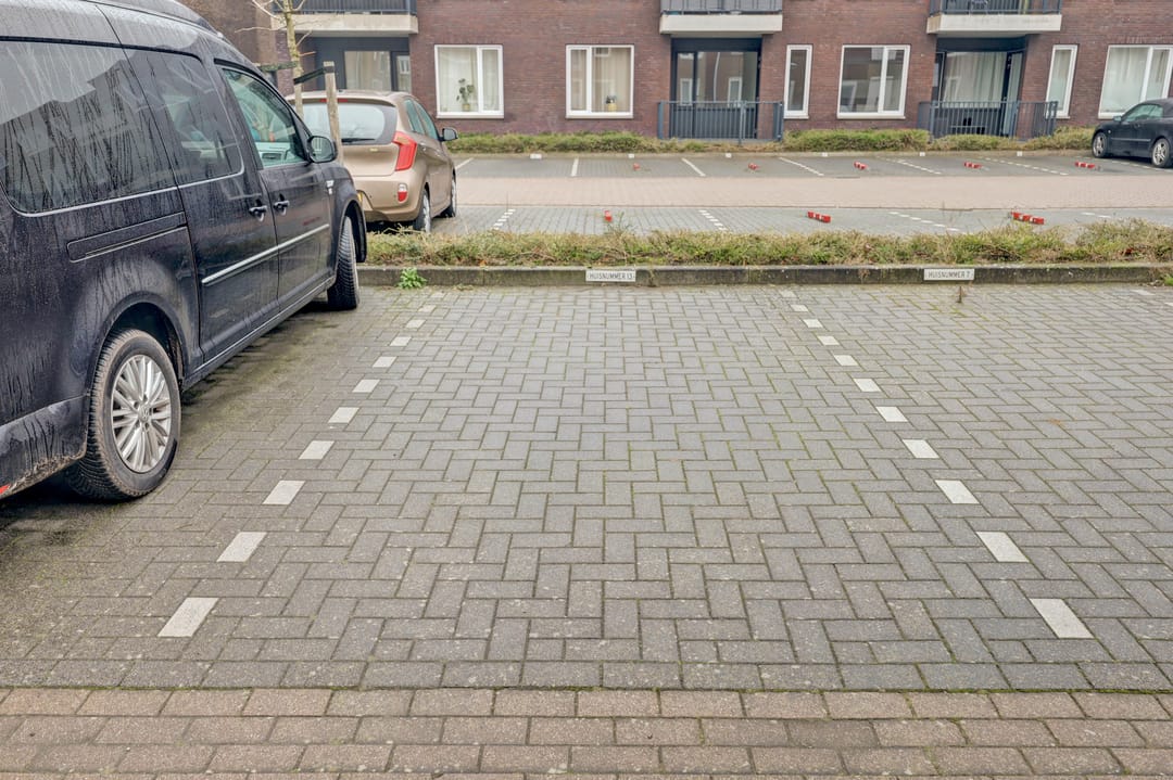 Foto 41 van Burgemeester Schoonheijtstraat 13