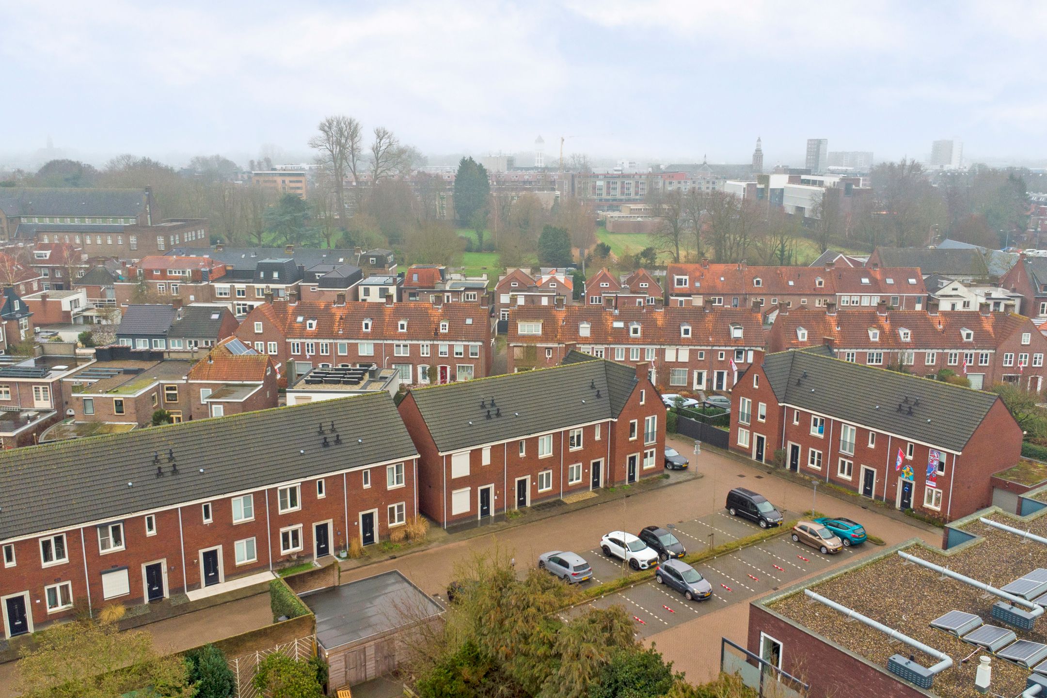 Foto 51 van Burgemeester Schoonheijtstraat 13