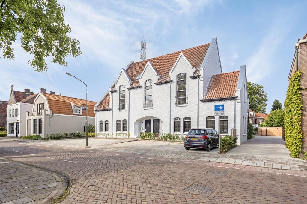 Foto 1 van Prins Bernhardstraat 27-006