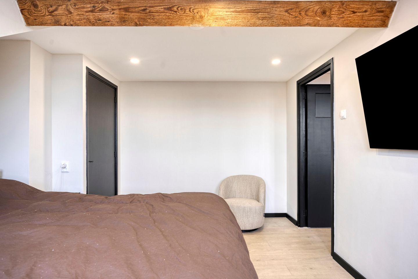 Foto 34 van Huydecoperstraat 21-B