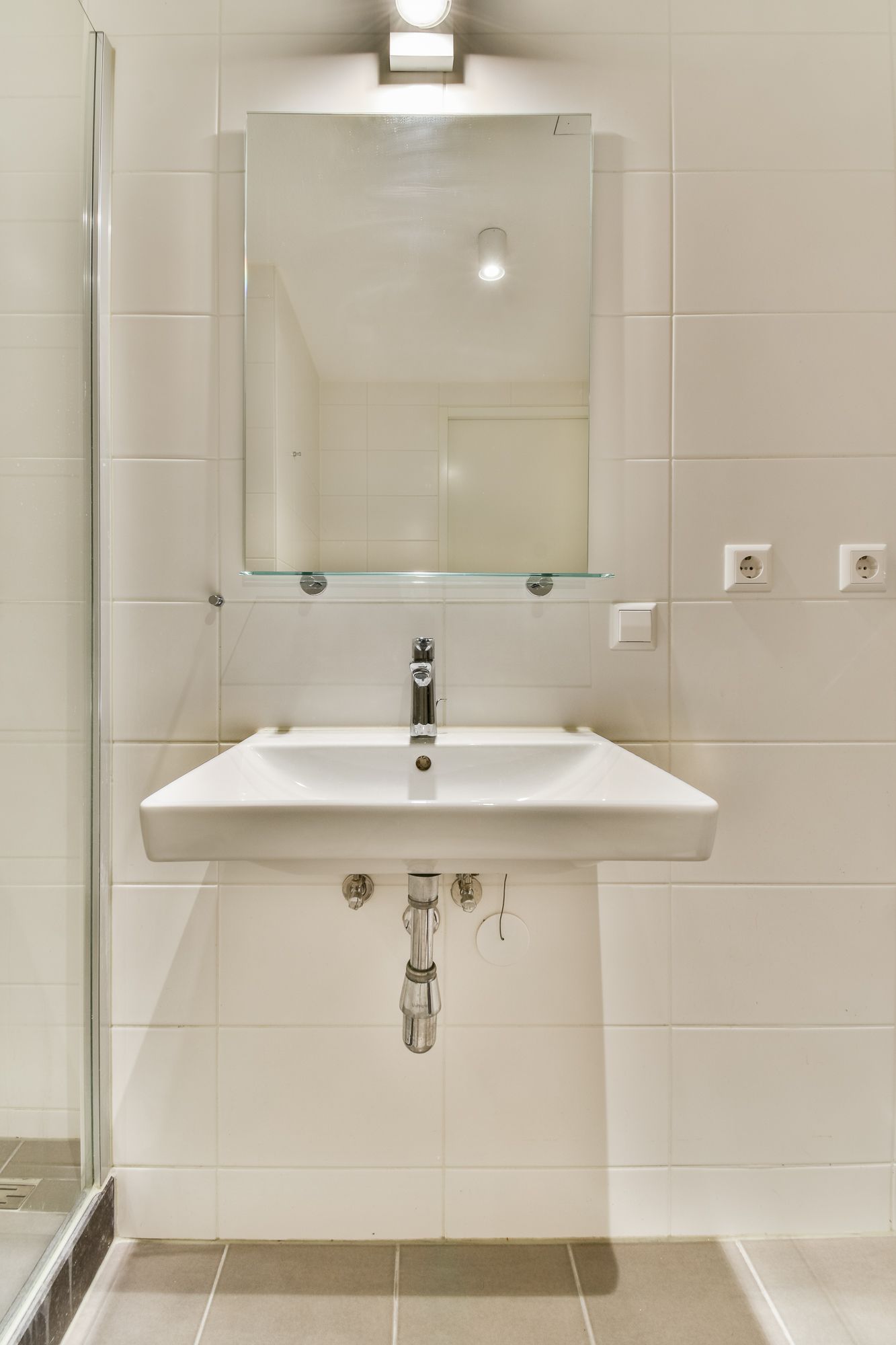 Foto 15 van Van Vollenhovenstraat 3-315