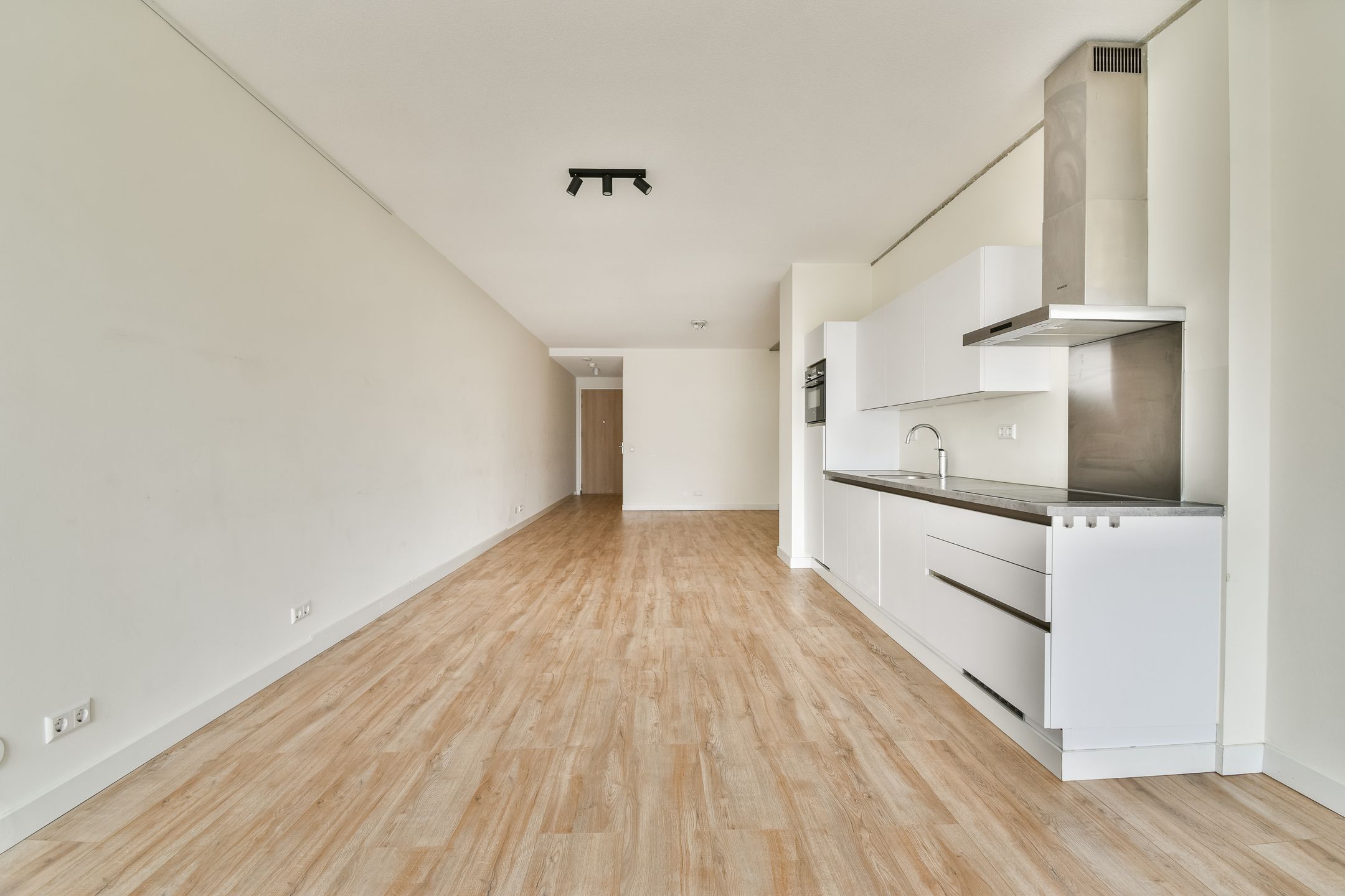 Foto 12 van Van Vollenhovenstraat 3-315