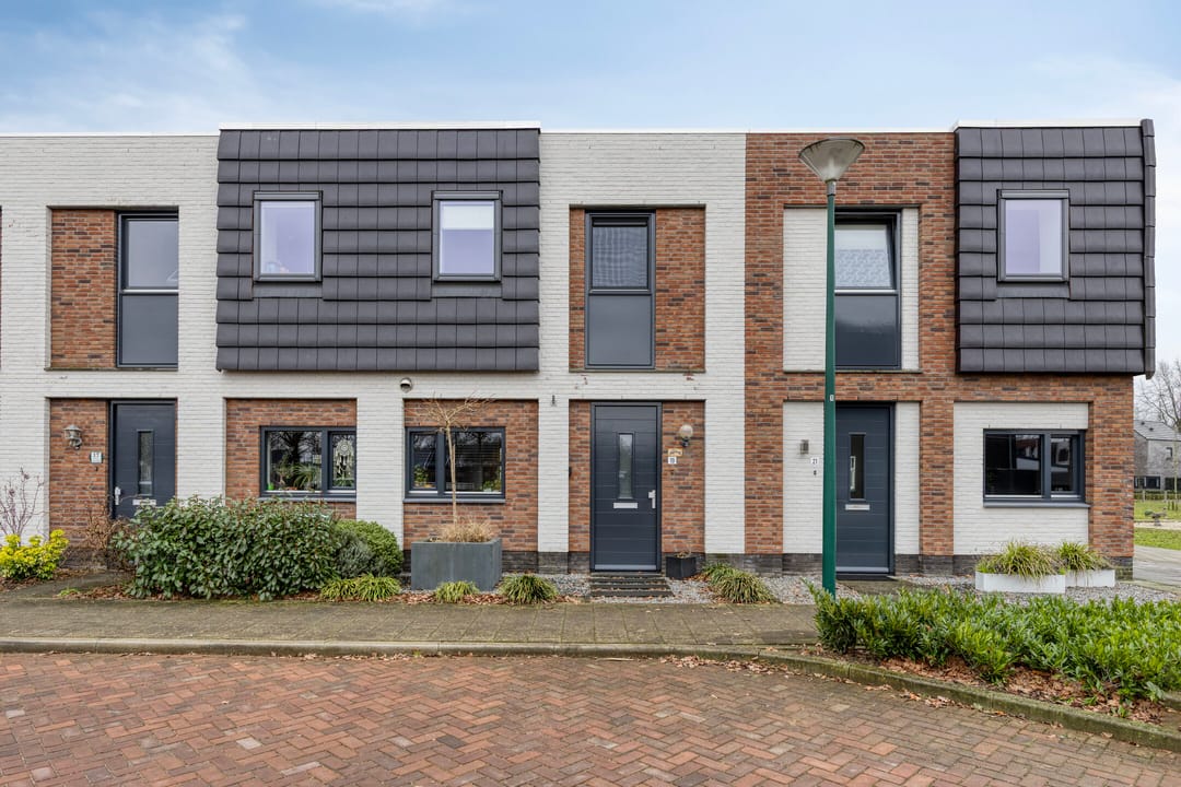 Foto 1 van Casteelplaets 19