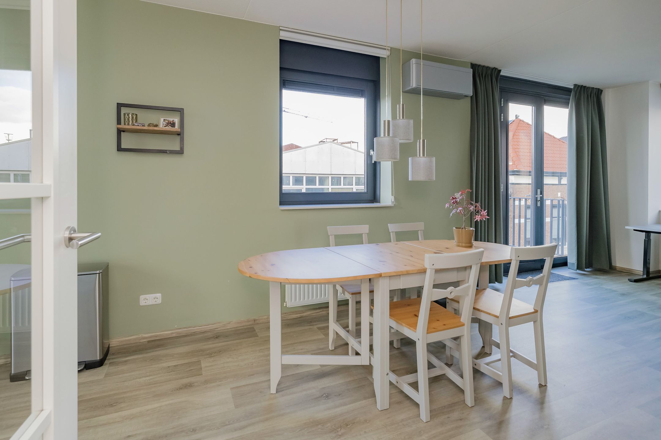 Photo 15 of Prins Hendrikstraat 81