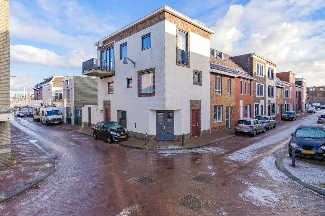 Photo 17 of Prins Hendrikstraat 81