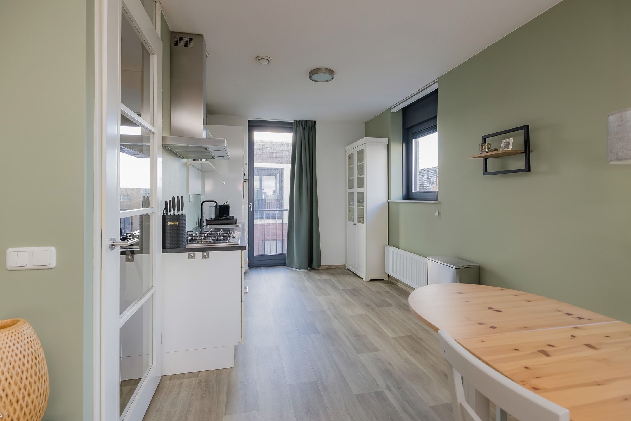 Photo 18 of Prins Hendrikstraat 81