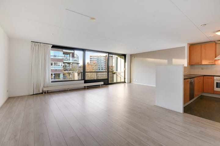 Photo 2 of Van Lawick van Pabststraat 112