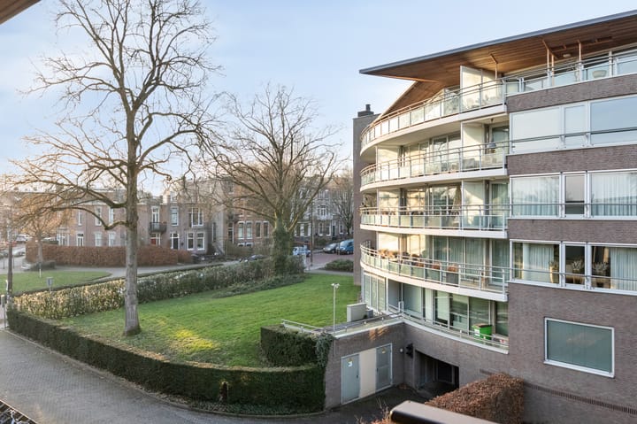 Photo 12 of Van Lawick van Pabststraat 112