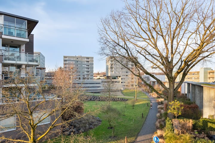 Photo 14 of Van Lawick van Pabststraat 112