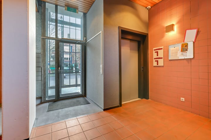 Photo 28 of Van Lawick van Pabststraat 112