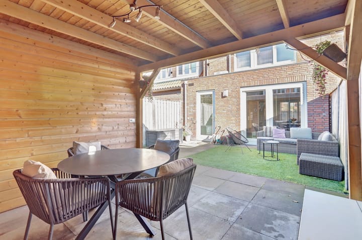 Photo 33 of Pastinaak 3