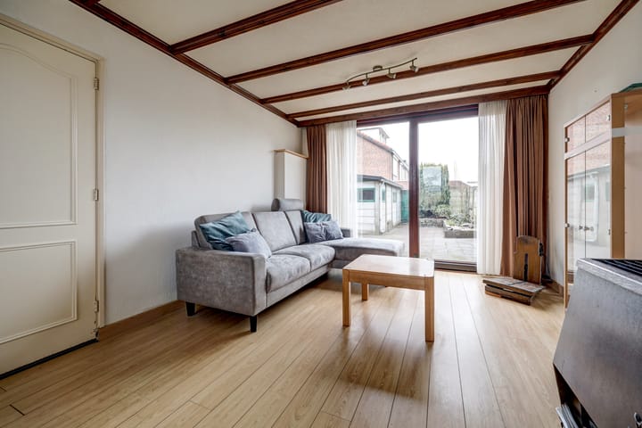 Foto 2 van Poelruitstraat 3