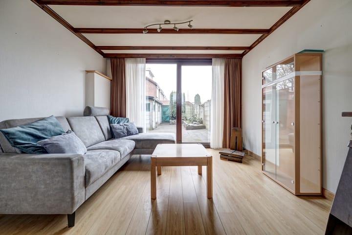 Foto 4 van Poelruitstraat 3