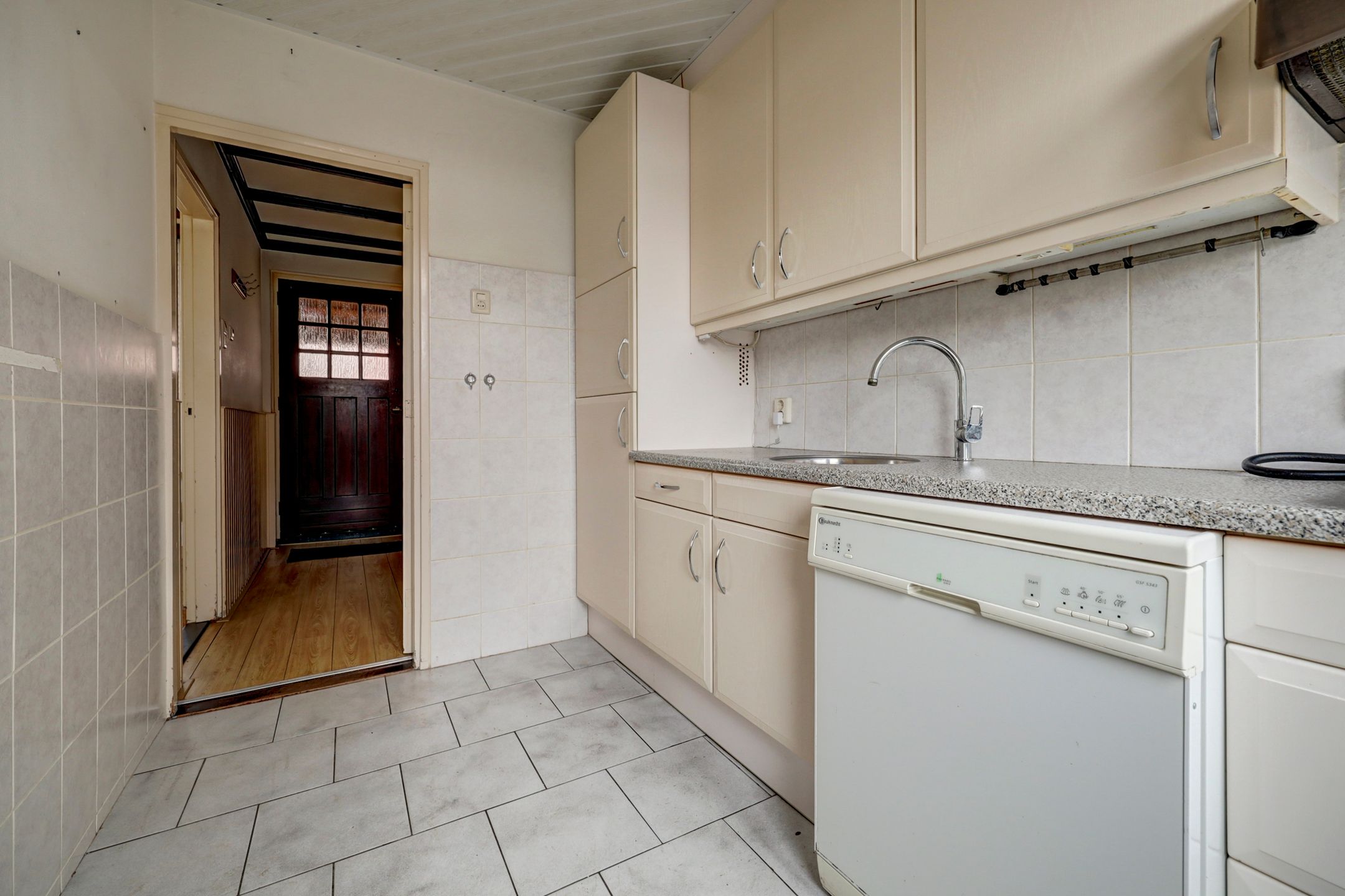 Foto 9 van Poelruitstraat 3