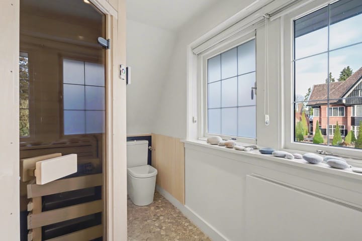 Photo 49 of Marthalaan 16