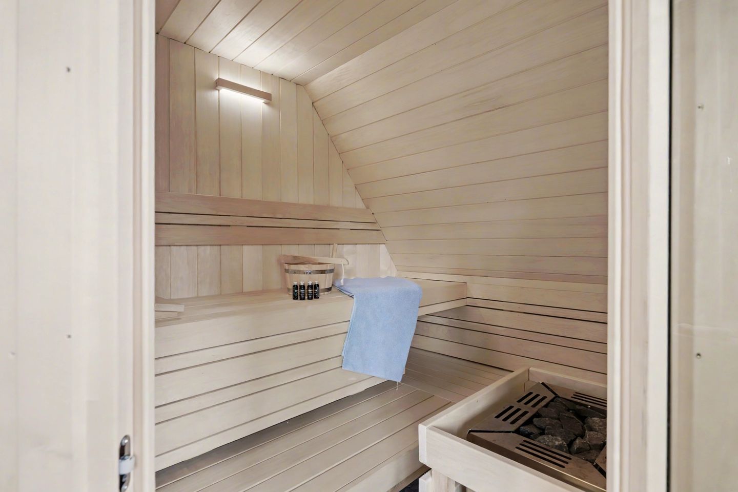 Foto 50 van Marthalaan 16