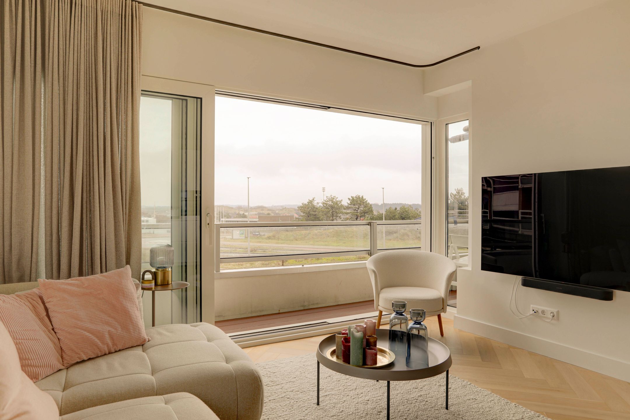 Photo 9 of Burgemeester van Alphenstraat 59-F3