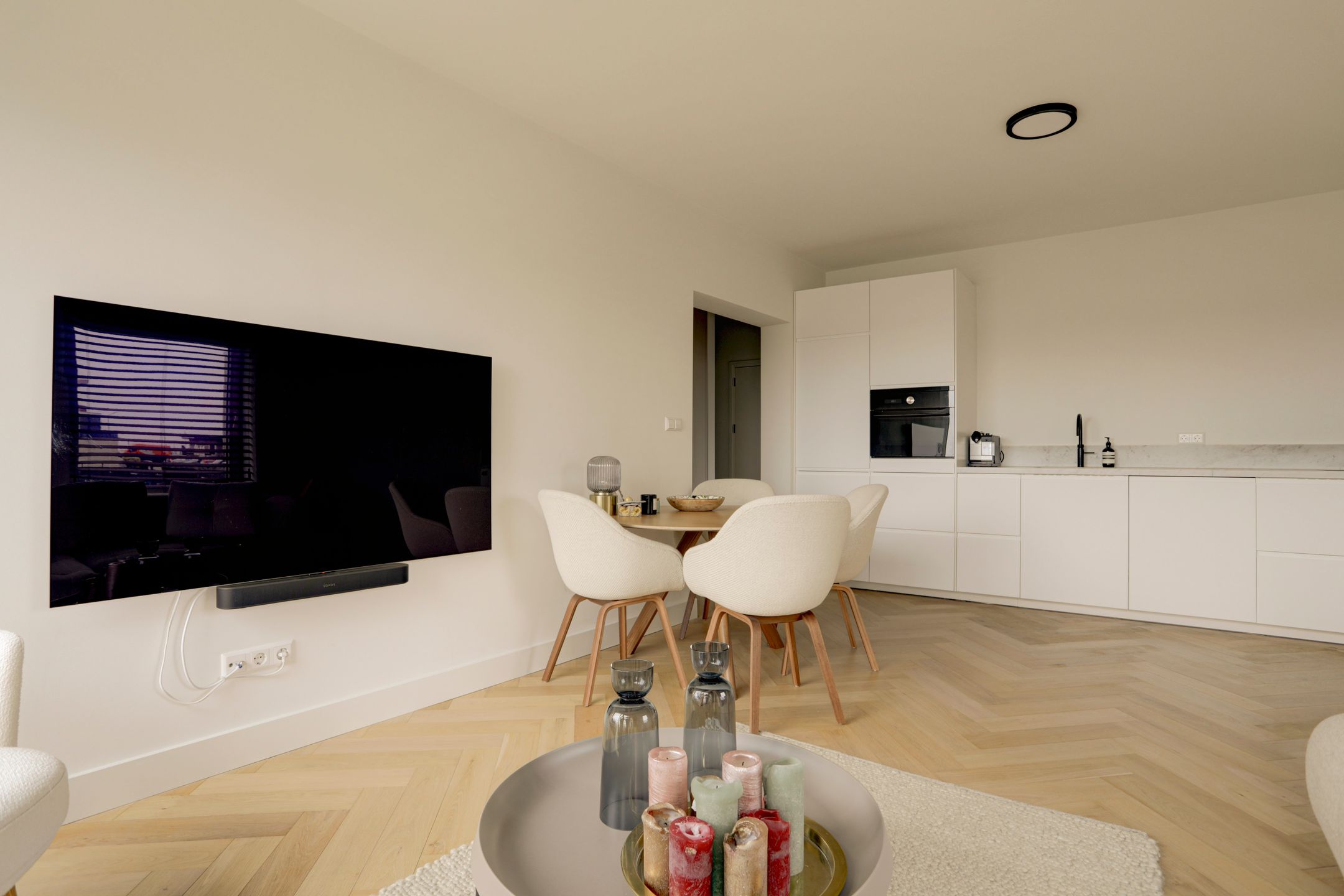 Photo 15 of Burgemeester van Alphenstraat 59-F3