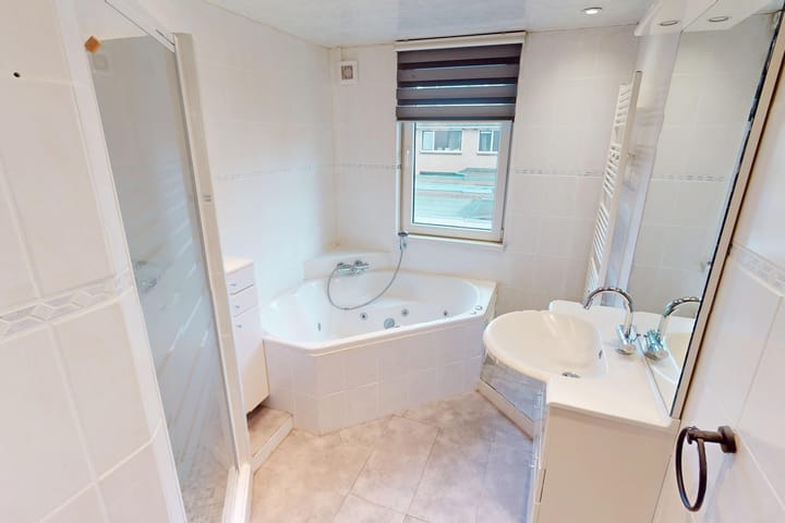 Photo 34 of Bourgondiëweg 222