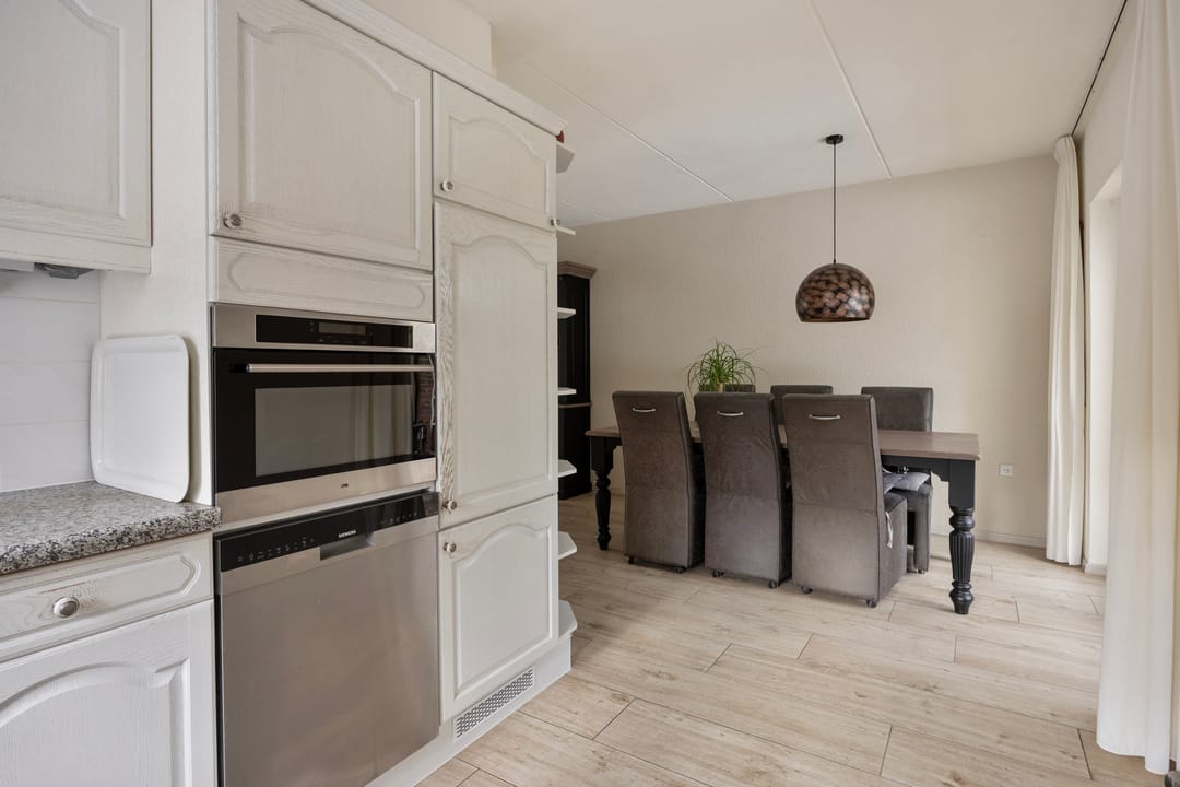 Foto 11 van Peter van Anrooylaan 36