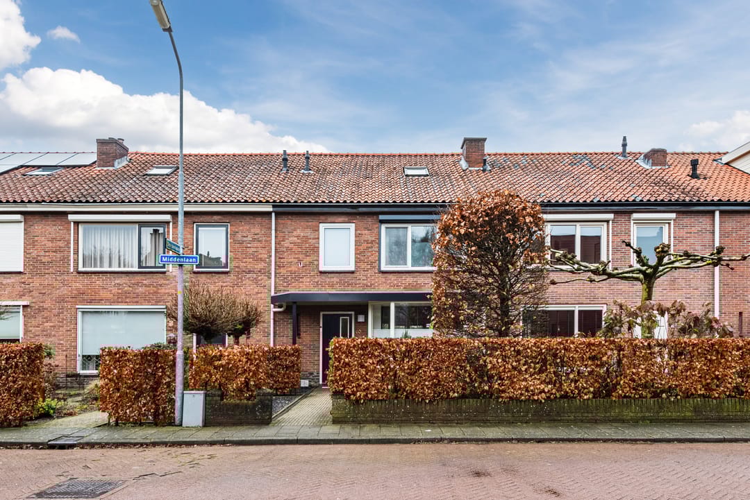 Photo 2 of Middenlaan 40