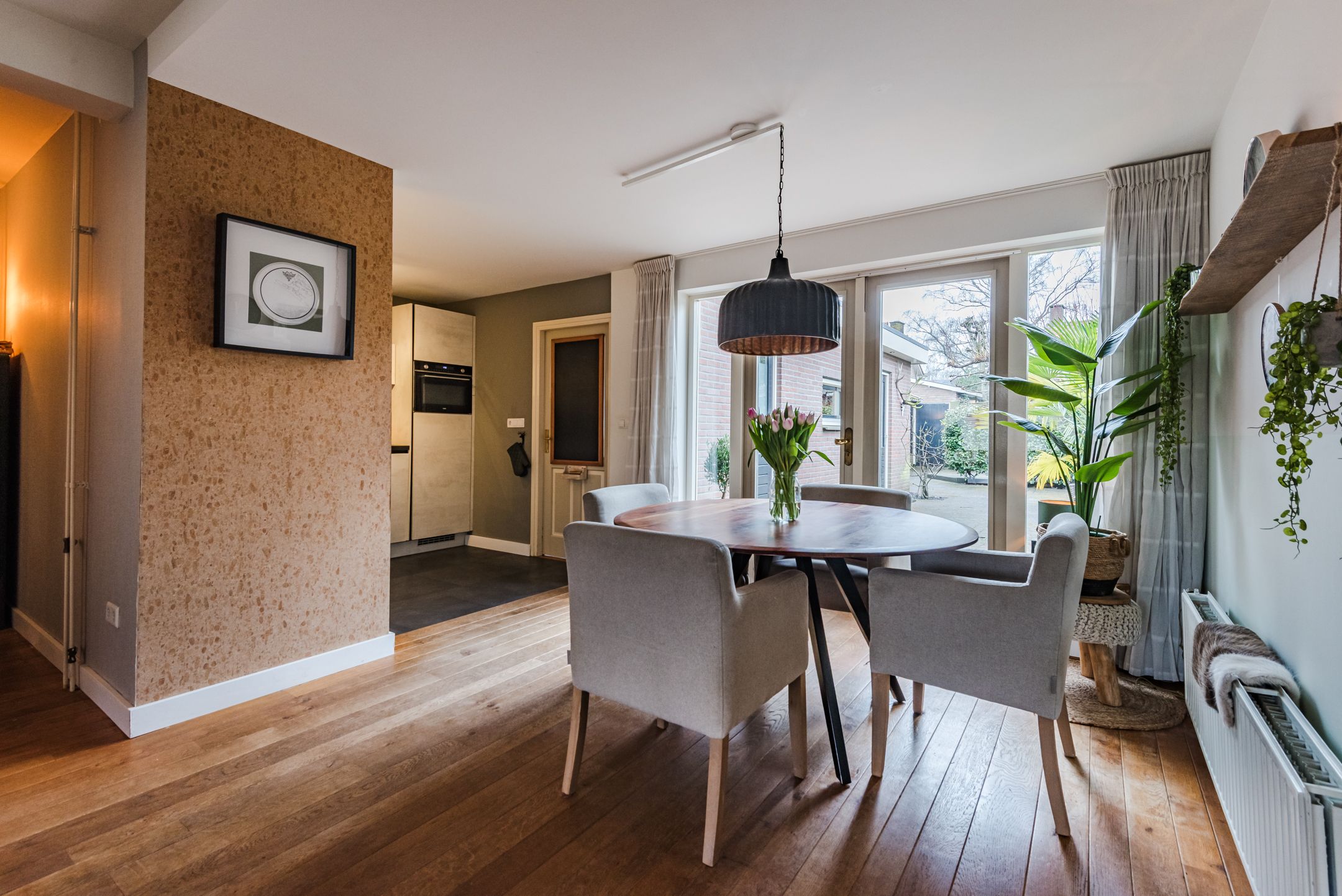 Photo 15 of Middenlaan 40