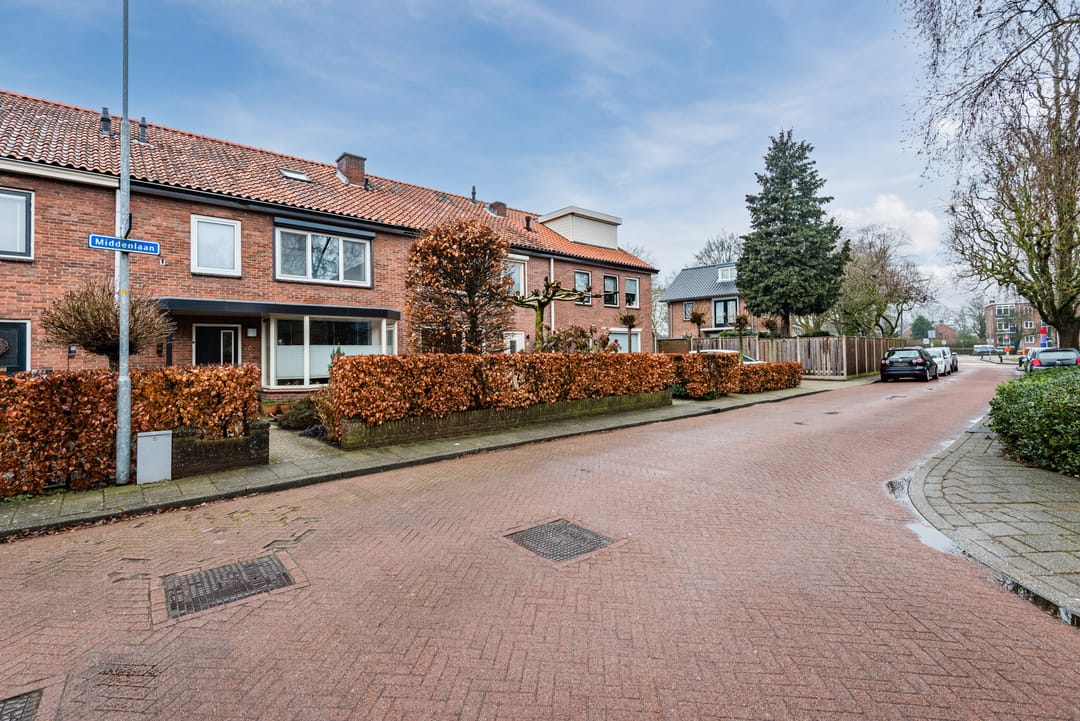 Photo 61 of Middenlaan 40