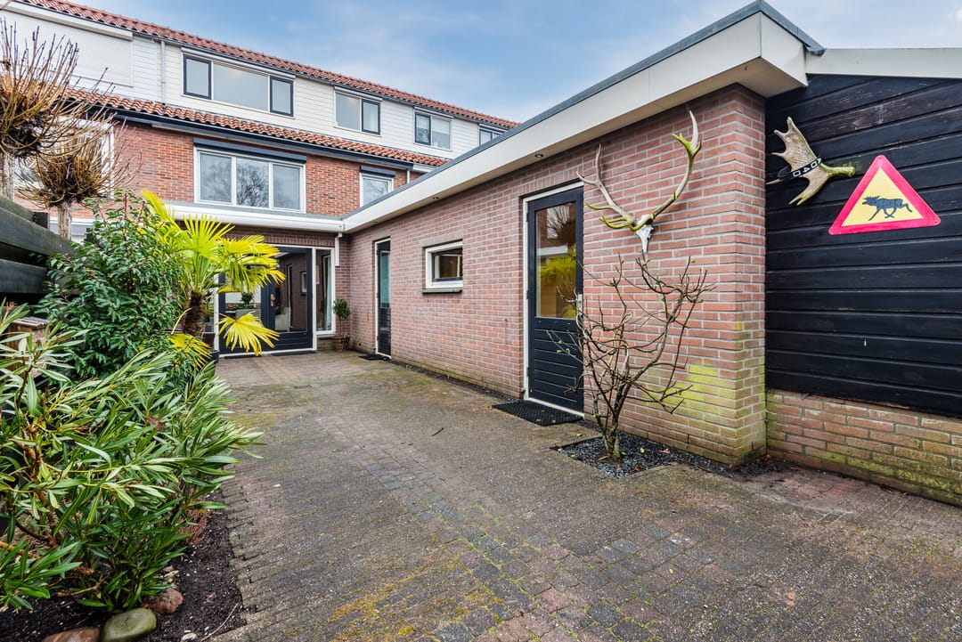 Photo 47 of Middenlaan 40