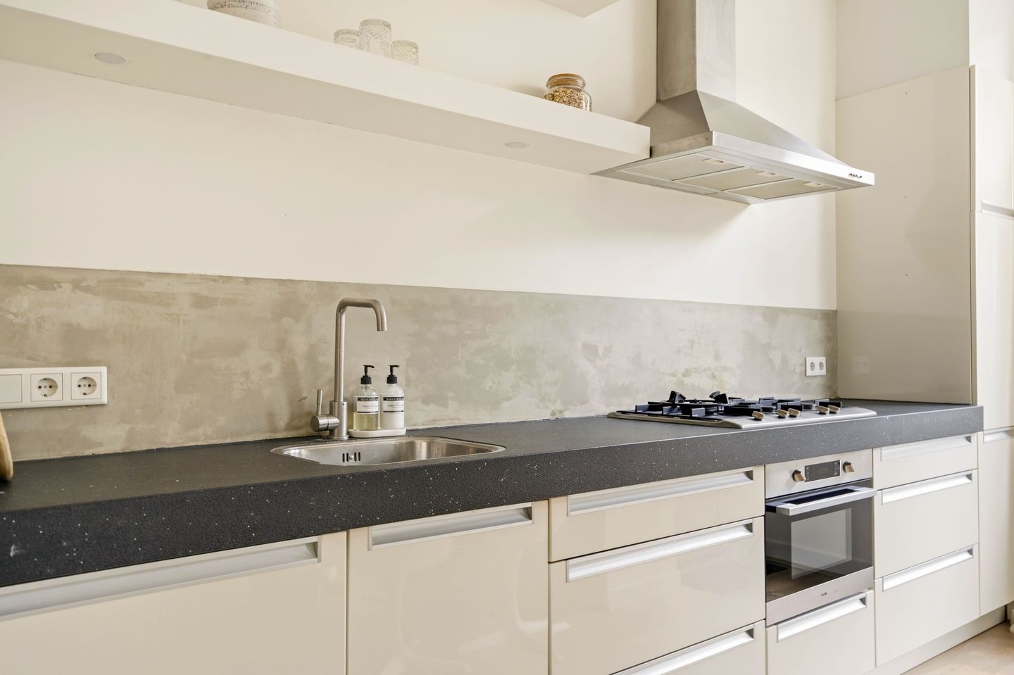 Foto 29 van Admiraal De Ruijterweg 169-1