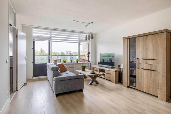 Photo 2 of Mari Andriessenrade 70