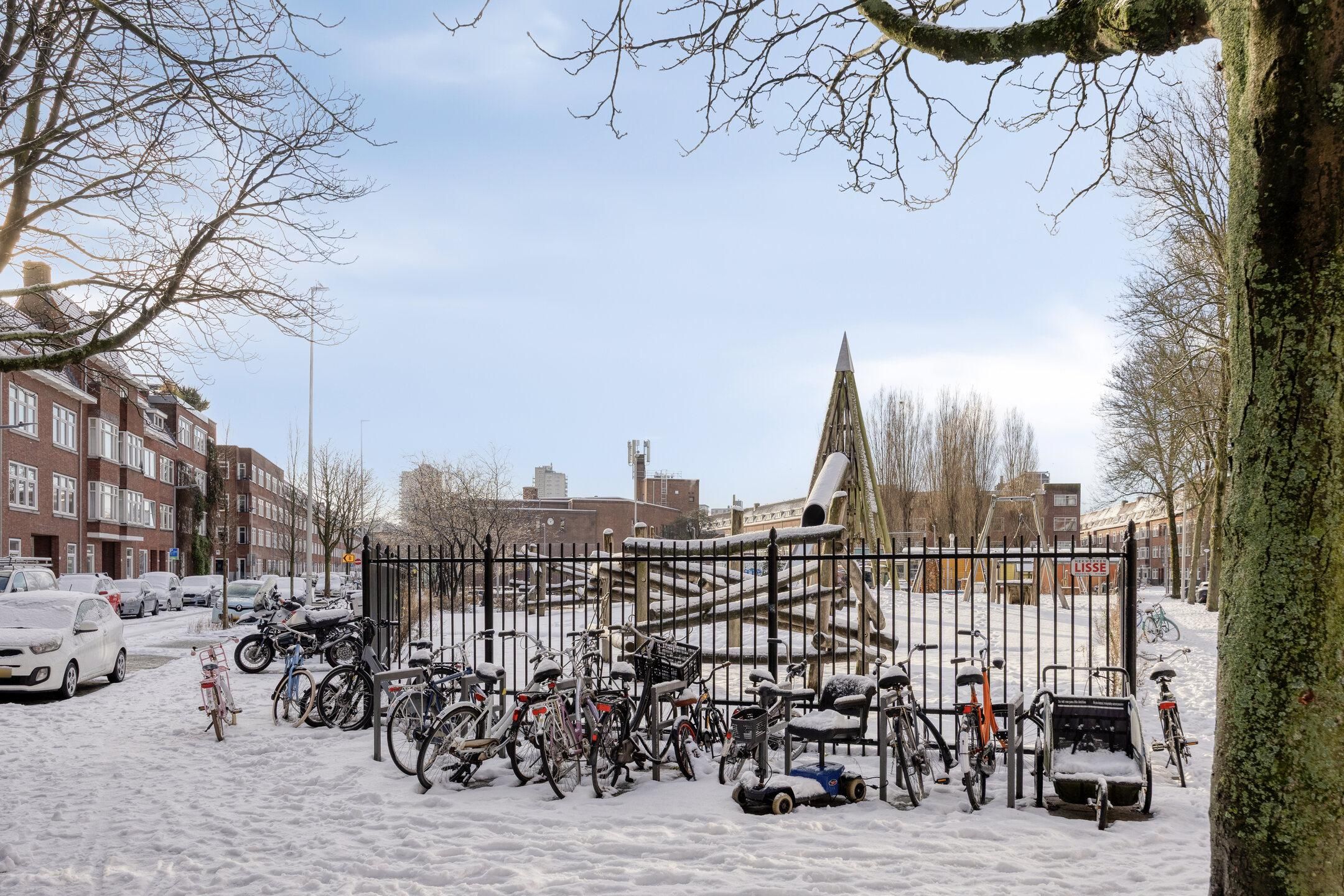 Foto 24 van Moerkerkestraat 25-B