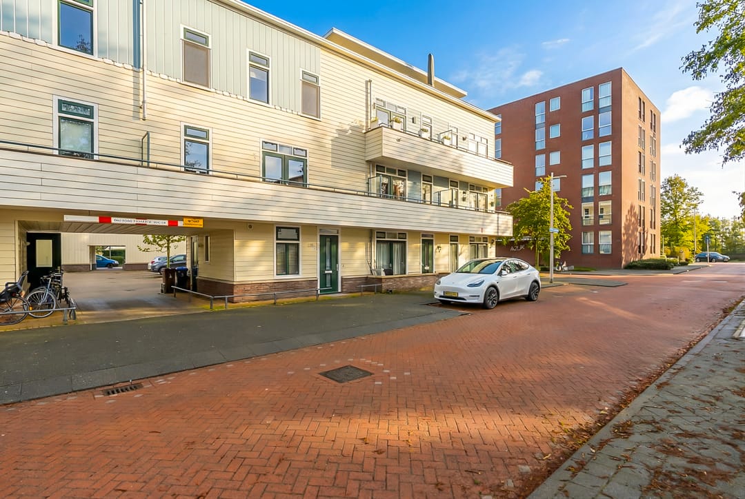 Photo 7 of Charley Tooropstraat 6