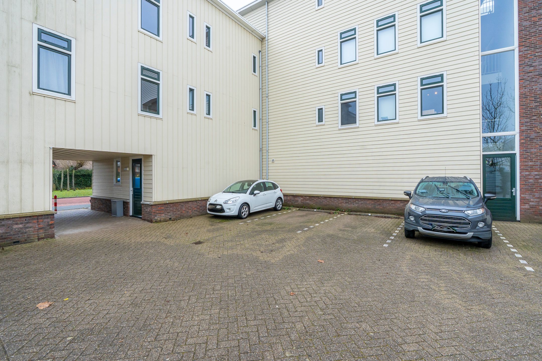 Photo 39 of Charley Tooropstraat 6