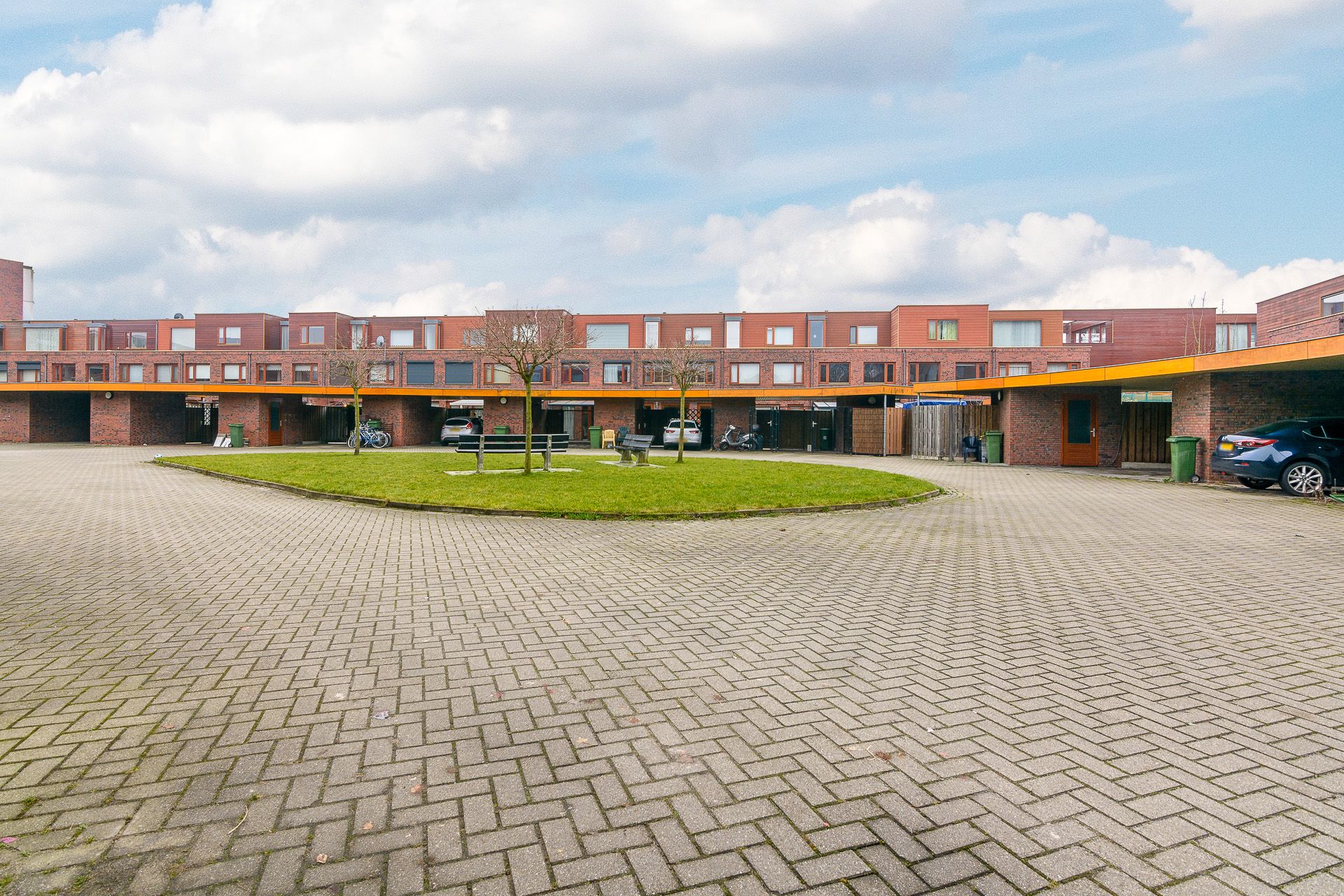 Photo 36 of Graspol 12