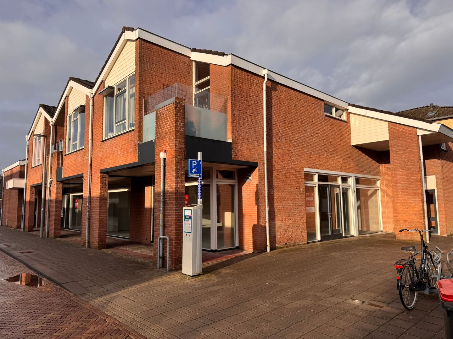 Bekijk foto 2 van Gedempte Molenwijk 60