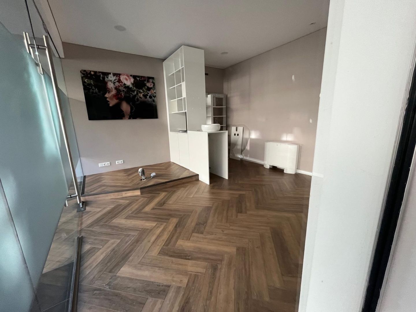 Bekijk foto 2 van M.H. Tromplaan 33