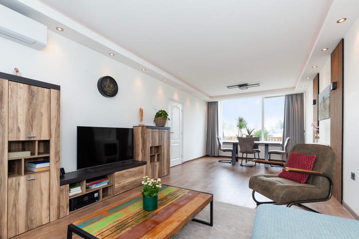 Foto 9 van Lange Tiendweg 91