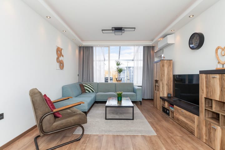 Foto 10 van Lange Tiendweg 91