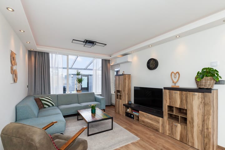 Foto 5 van Lange Tiendweg 91