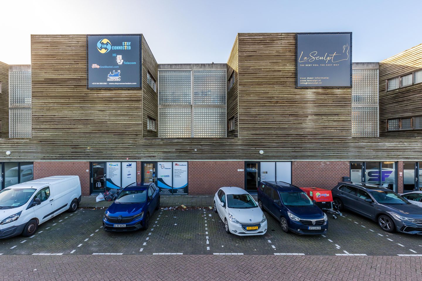 View photo 2 of Cairostraat 79