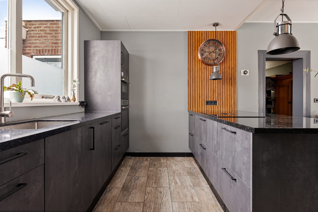 Foto 13 van Schoolstraat 60