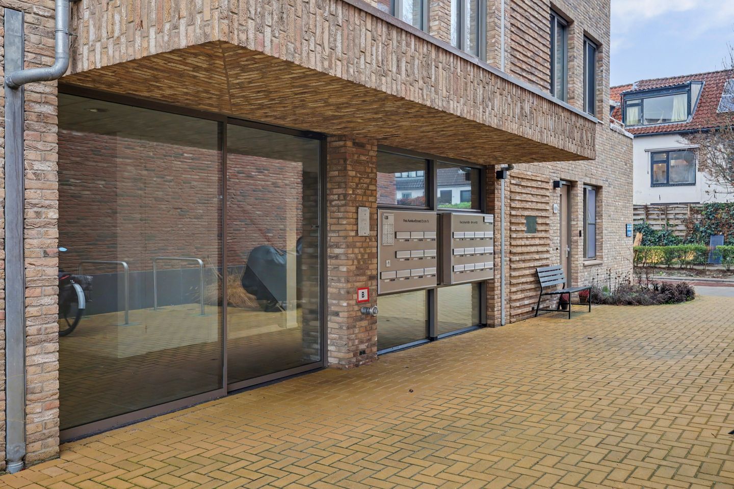 Foto 10 van Prins Bernhardstraat 1-N