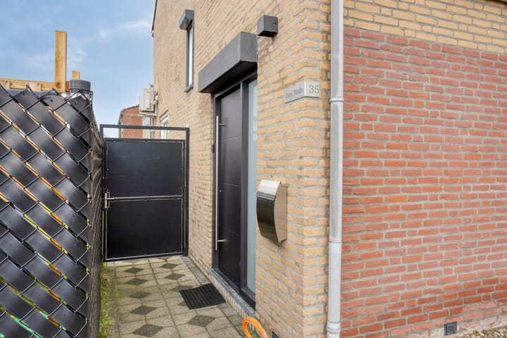 Foto 2 van M.L. Kingstraat 35