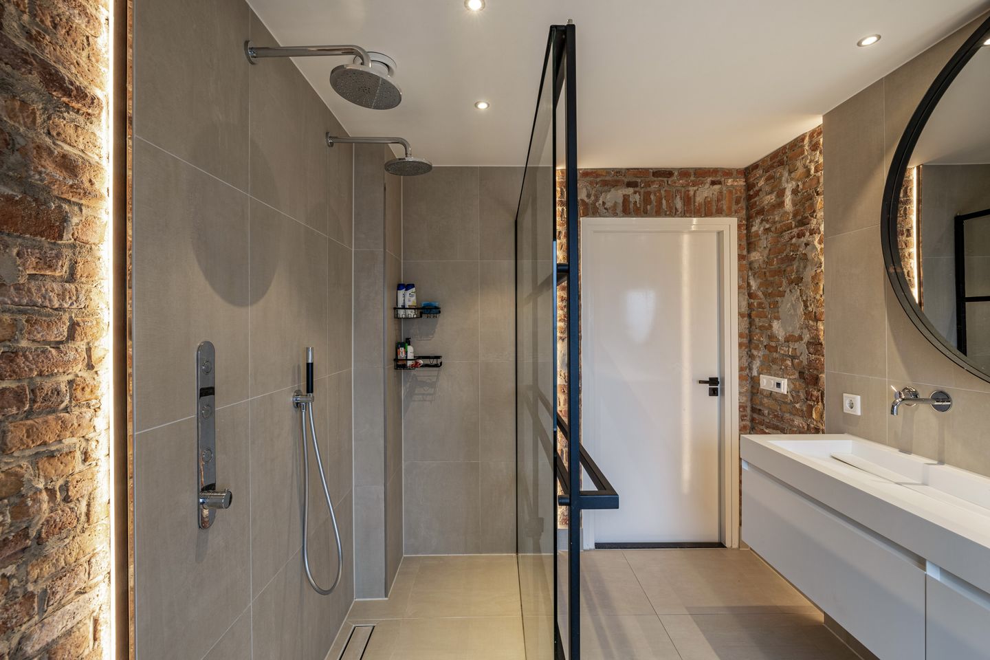 Foto 35 van Albardastraat 7