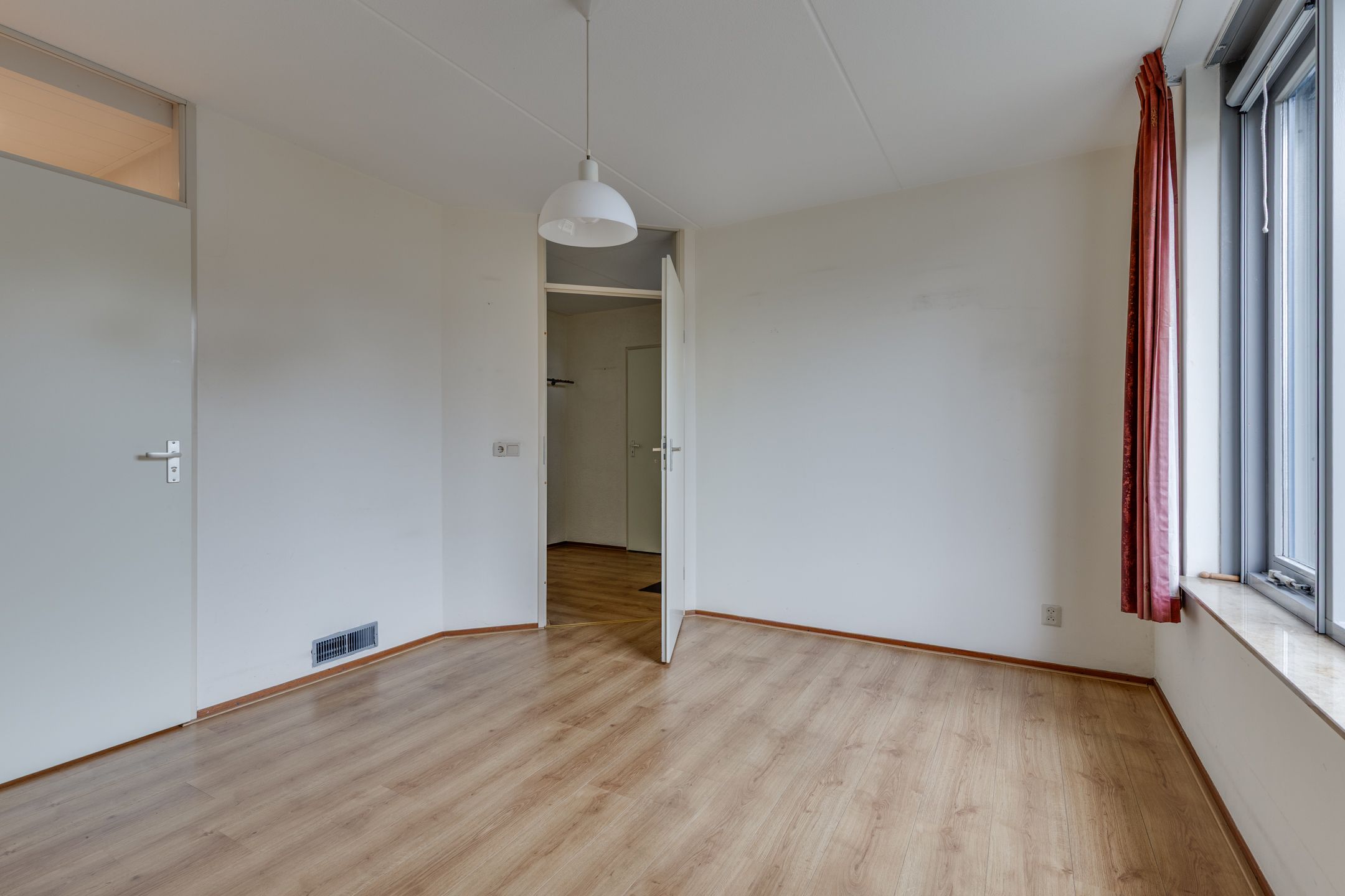 Photo 9 of Varsseveldsestraatweg 29-A